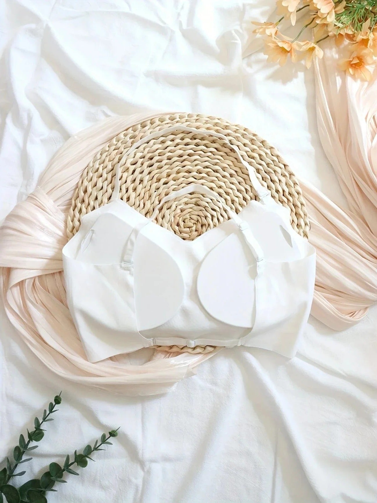 Soutien-gorge dos nu – Discret sous tous types de hauts